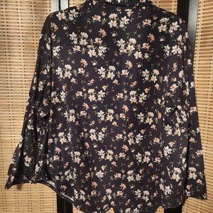 Lularoe womans size 3x button up floral blouse